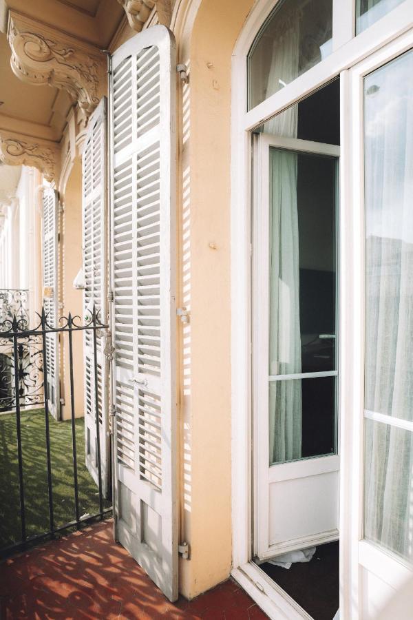 Cannes Centre Ville- Bel Appartement Studio + Mezzanine Exteriör bild